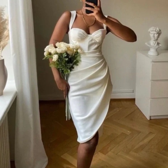 House of CB Dresses & Skirts - House of CB Omaria Corset Mini Dress SZXS Ivory Draped Satin Slit Back Cutout